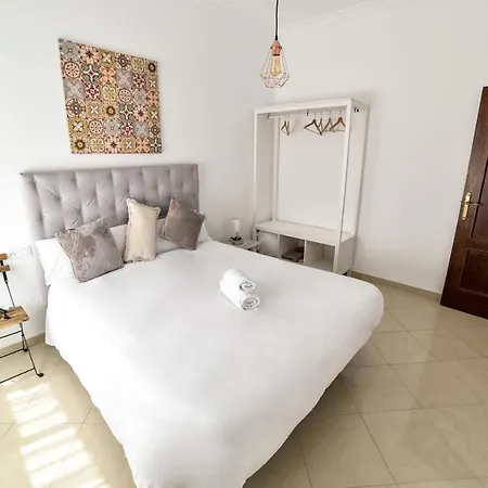 Alohamundi San Leandro Sevilla